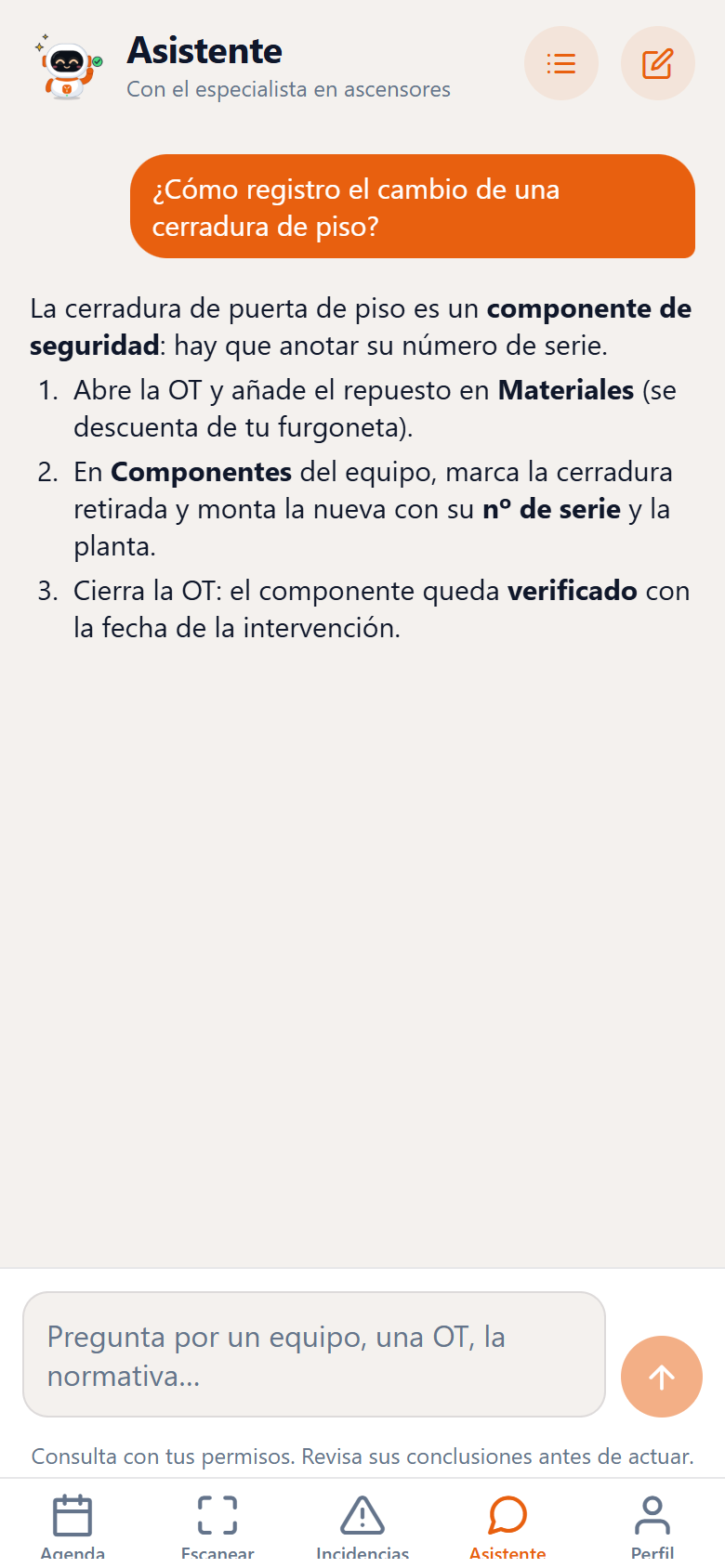 Asistente en el móvil con una conversación guardada